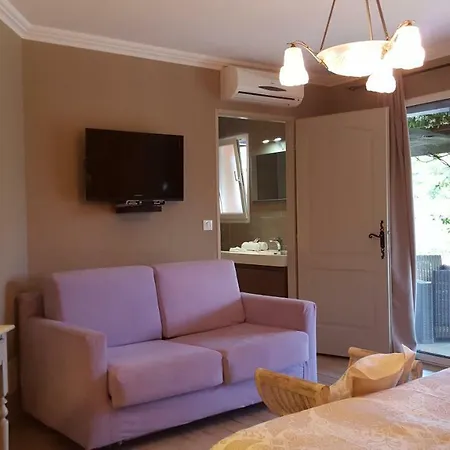 Bed & Breakfast Mimosa 4*