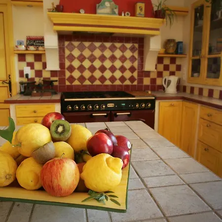 Mimosa Bed & Breakfast 4*