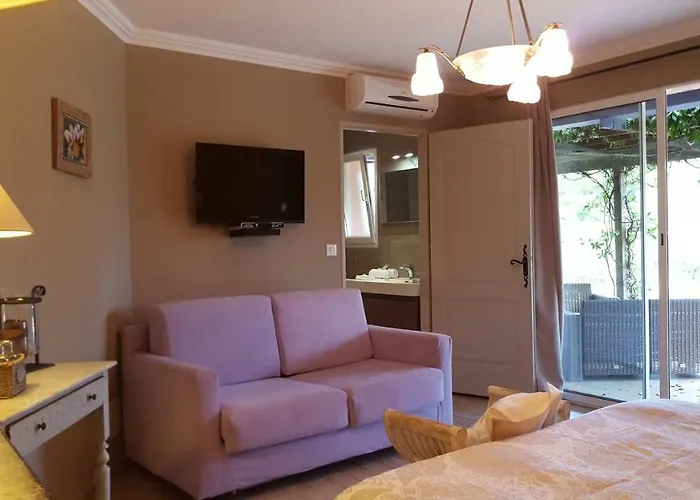 住宿加早餐酒店 Mimosa 4*